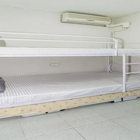 Apartman In Near La Perola Roses
